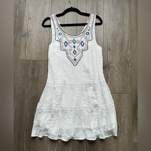 Flying Tomato White Embroidered Size Medium Dress